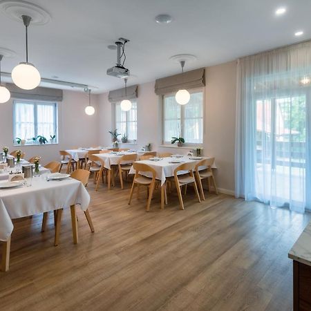Ditlin Apartmanok Papa Ngoại thất bức ảnh